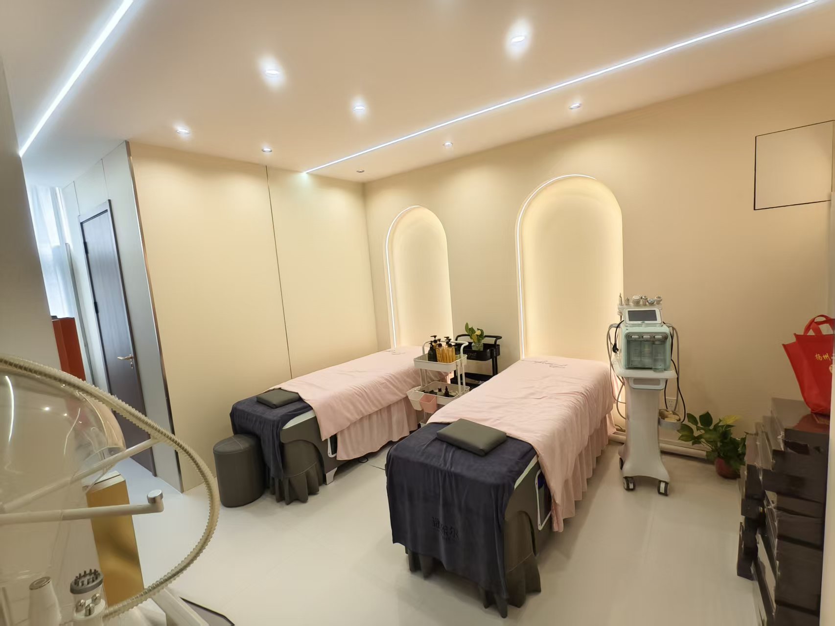 �����������Ժת��