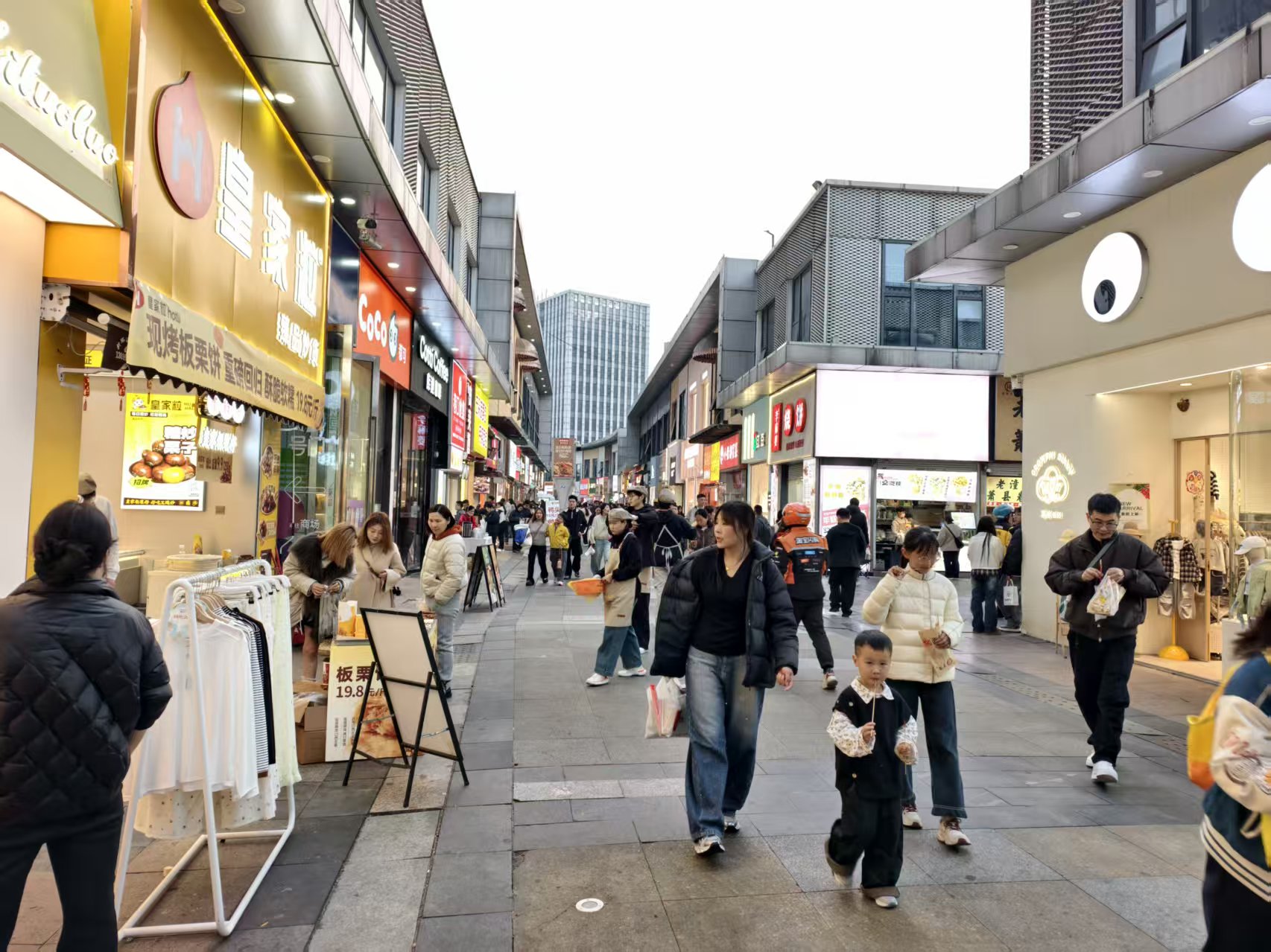 �±�����ֲ�����ת��